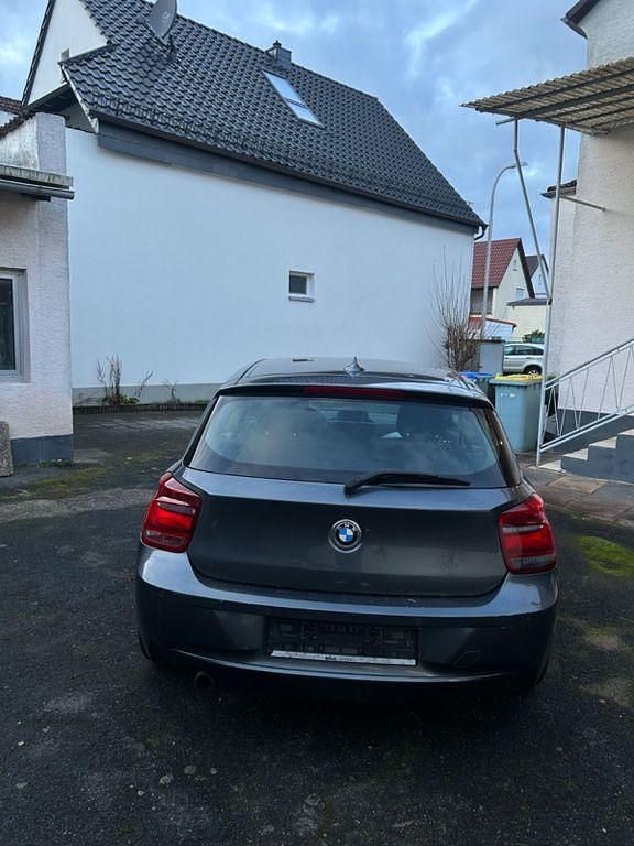 Gebraucht BMW 116 136 PS (100 kW) 2013 Grau Kleinwagen