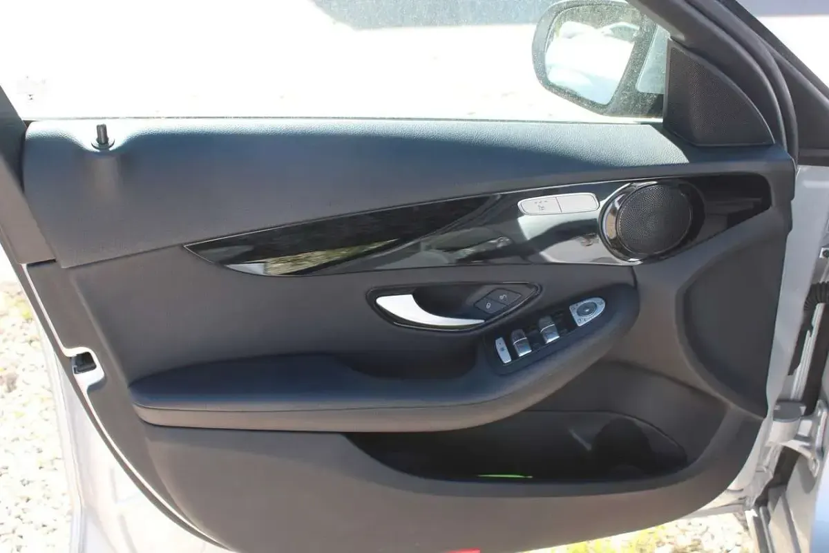 Second-hand Mercedes C220 194 CP (142 kW) 2020 Argintiu Break