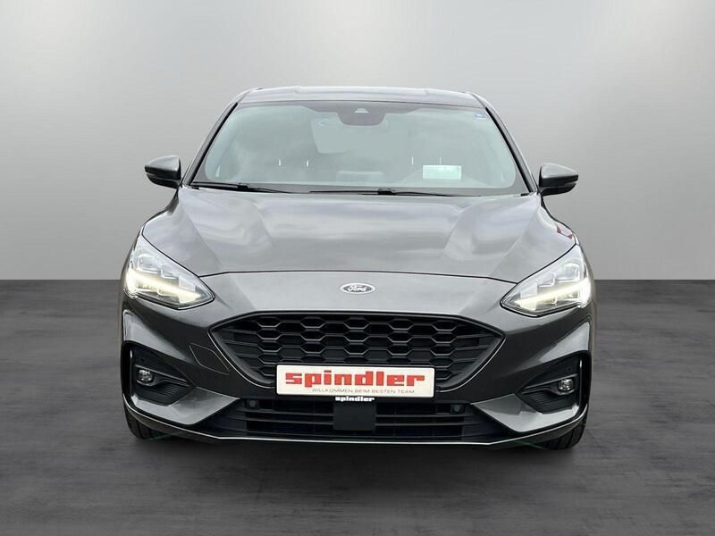 Gebraucht Ford Focus ST-Line X 155 PS (114 kW) 2021 Magneticgrau (metallic) Limousine