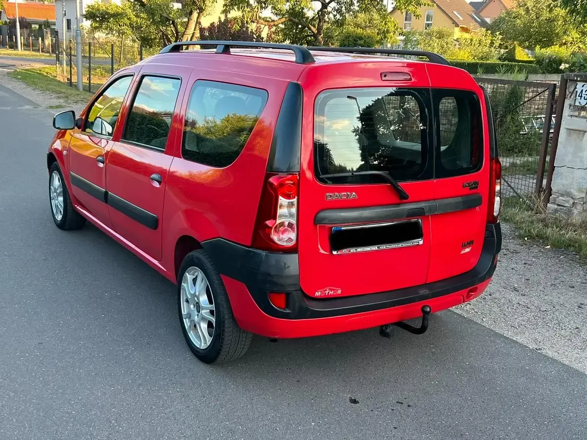 Gebraucht Dacia Logan MCV 75 PS (55 kW) 2008 Rot Kombi