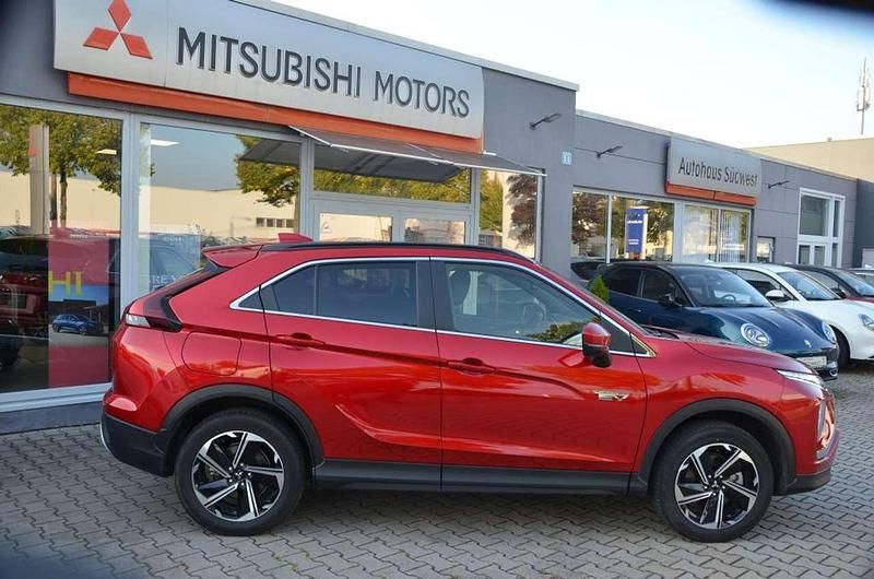 Second-hand Mitsubishi Eclipse Plus 188 CP (138 kW) 2022 Roșu SUV