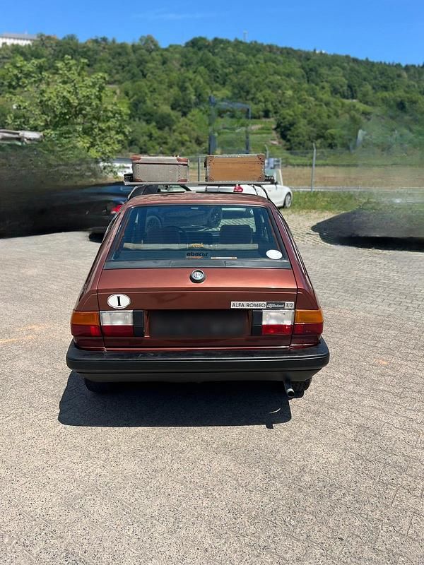 Gebraucht Alfa Romeo Alfasud 65 PS (47 kW) 1982 Braun Kleinwagen