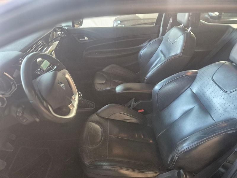 Second-hand Citroën DS3 Chic 95 CP (69 kW) 2010 Negru Hatchback