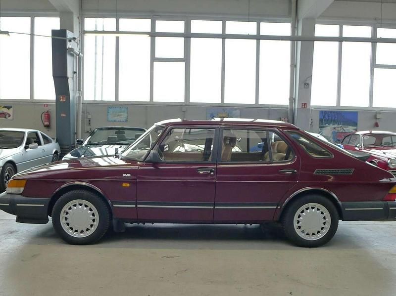 Gebraucht Saab 900 140 PS (102 kW) 1991 Bordeaux rot Limousine