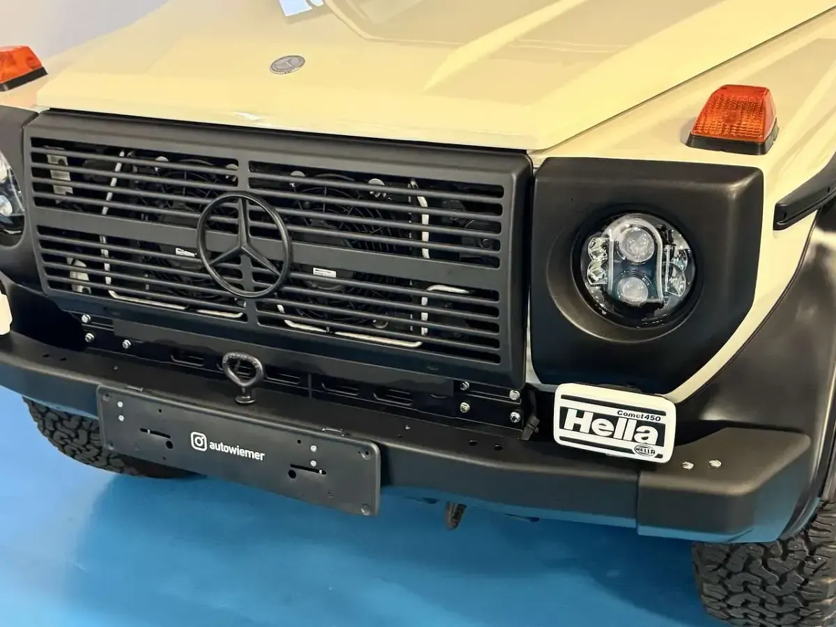 Gebraucht Mercedes G280 184 PS (135 kW) 2010 Calcitweiß SUV
