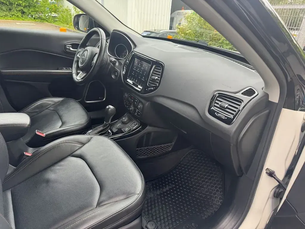 Occasion Jeep Compass Limited 170 ch (125 kW) 2018 Blanc SUV