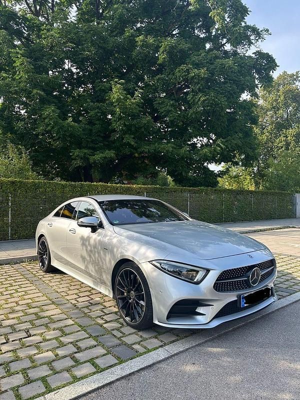 Silber Gebraucht 2019 Mercedes CLS300 Edition 1 Limousine | 39.000 € (Fairer Preis) - Bild 1/4