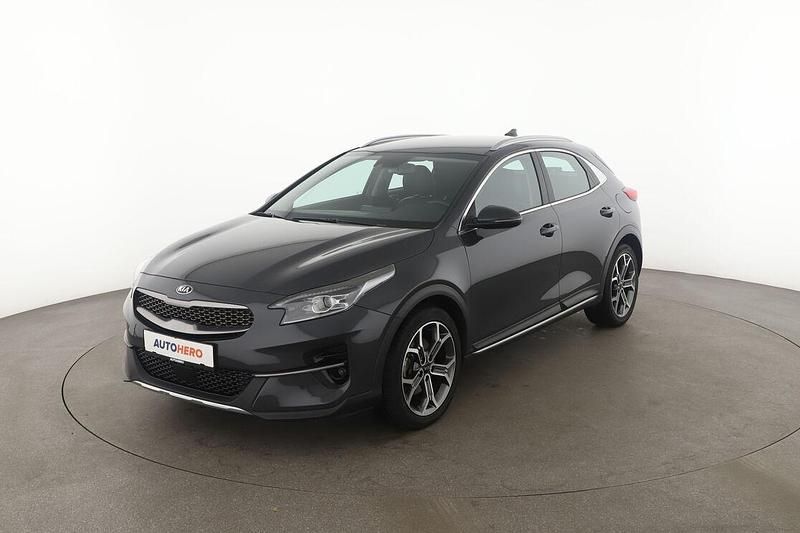 Grau Gebraucht 2021 Kia XCeed Spirit SUV | 20.780 € (Fairer Preis) - Bild 1/3
