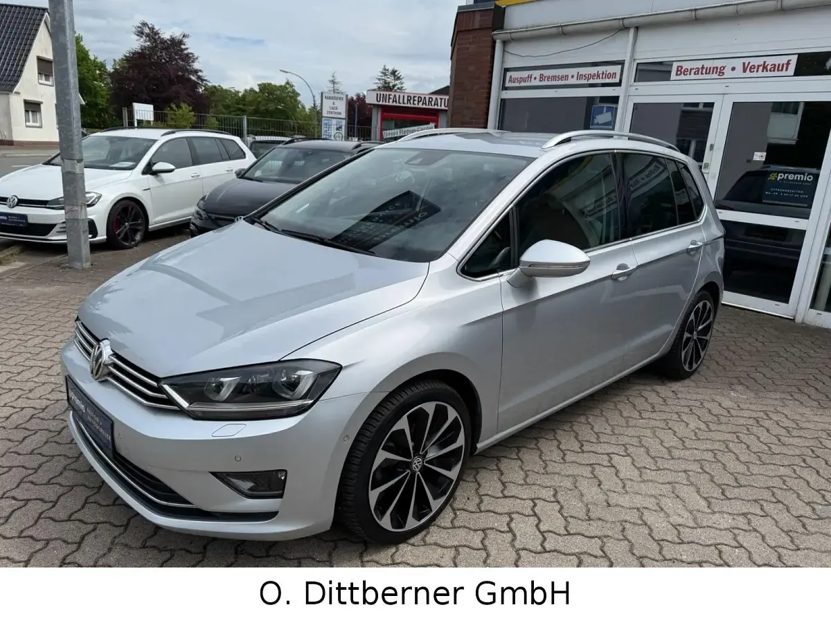 Gebraucht VW Golf VII Highline 125 PS (91 kW) 2015 Silber Limousine