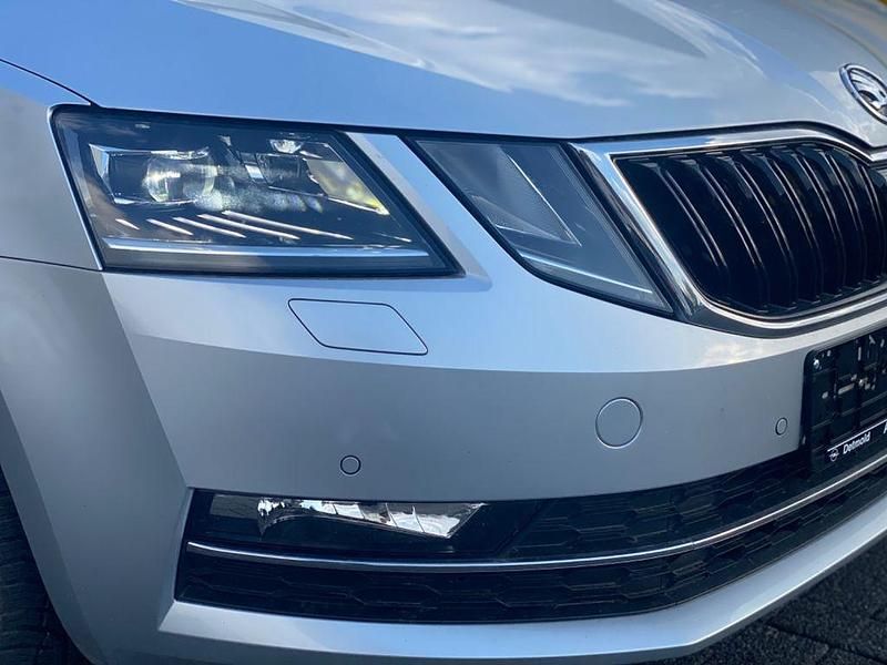 Gebraucht Skoda Octavia Style 179 PS (131 kW) 2017 Silber Kombi