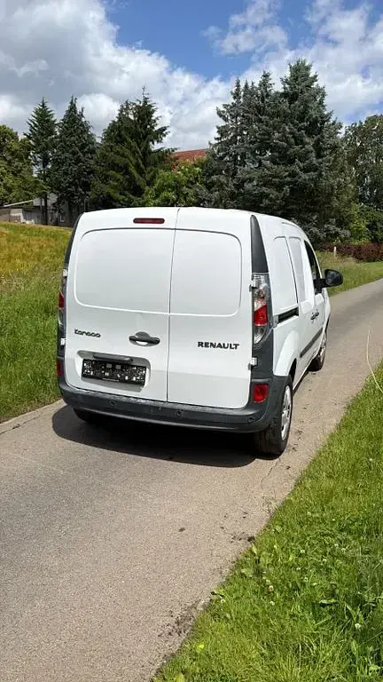 Gebraucht Renault Master 68 PS (50 kW) 2015 Weiß Van