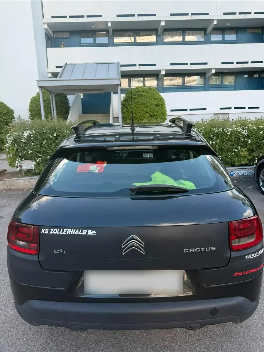 Gebraucht Citroën C4 145 PS (106 kW) 2015 Schwarz Limousine