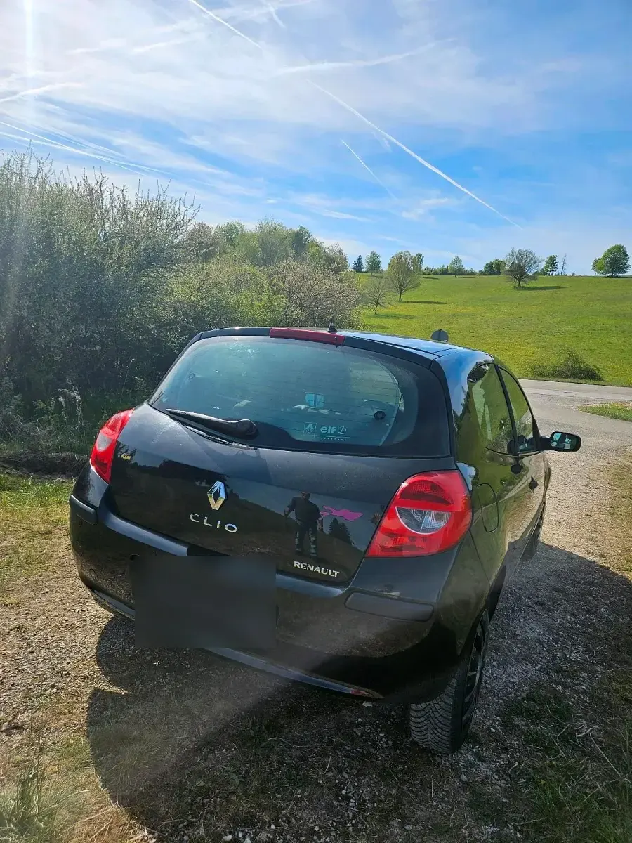 Gebraucht Renault Clio III 75 PS (55 kW) 2005 Schwarz Kleinwagen