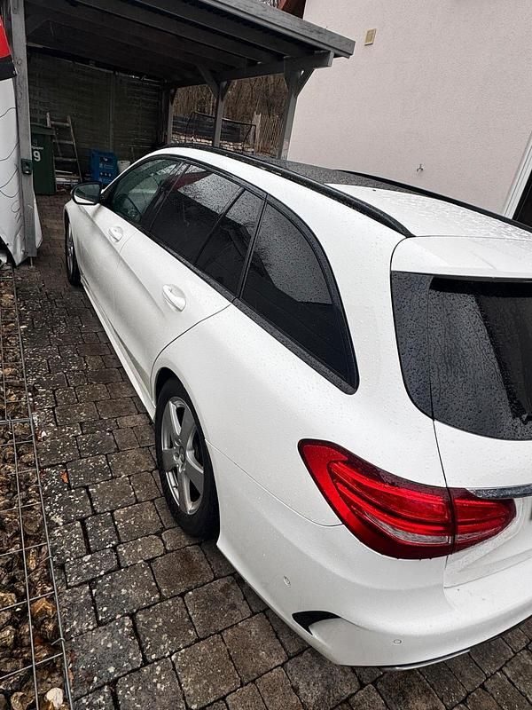 Gebraucht Mercedes C220 AMG line 2016 Weiß Kombi