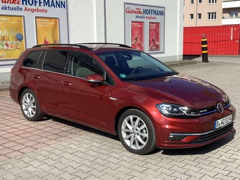 Gebraucht VW Golf VII Highline 131 PS (96 kW) 2019 Kombi