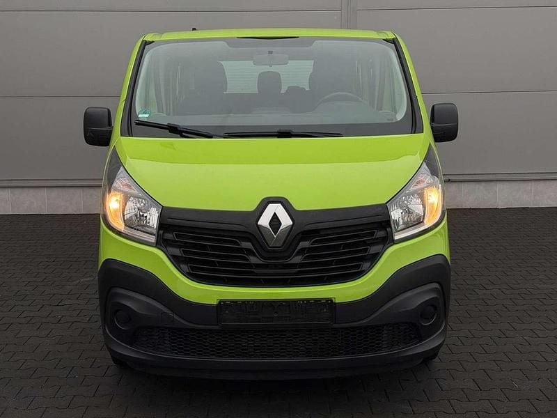 Second-hand Renault Trafic 125 CP (91 kW) 2016 Verde Monovolum