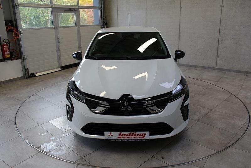 Neu Mitsubishi Colt Plus 143 PS (105 kW) 2025 Weiß Limousine
