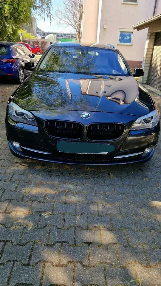 Gebraucht BMW 530 258 PS (189 kW) 2013 Limousine