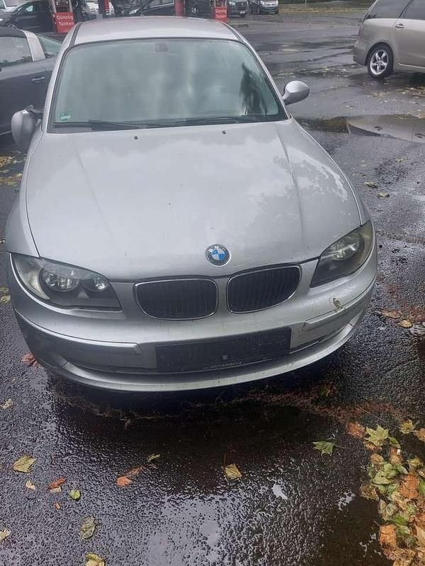 Grau Gebraucht 2008 BMW 116 Kleinwagen | 2.500 € (Fairer Preis) - Bild 1/4
