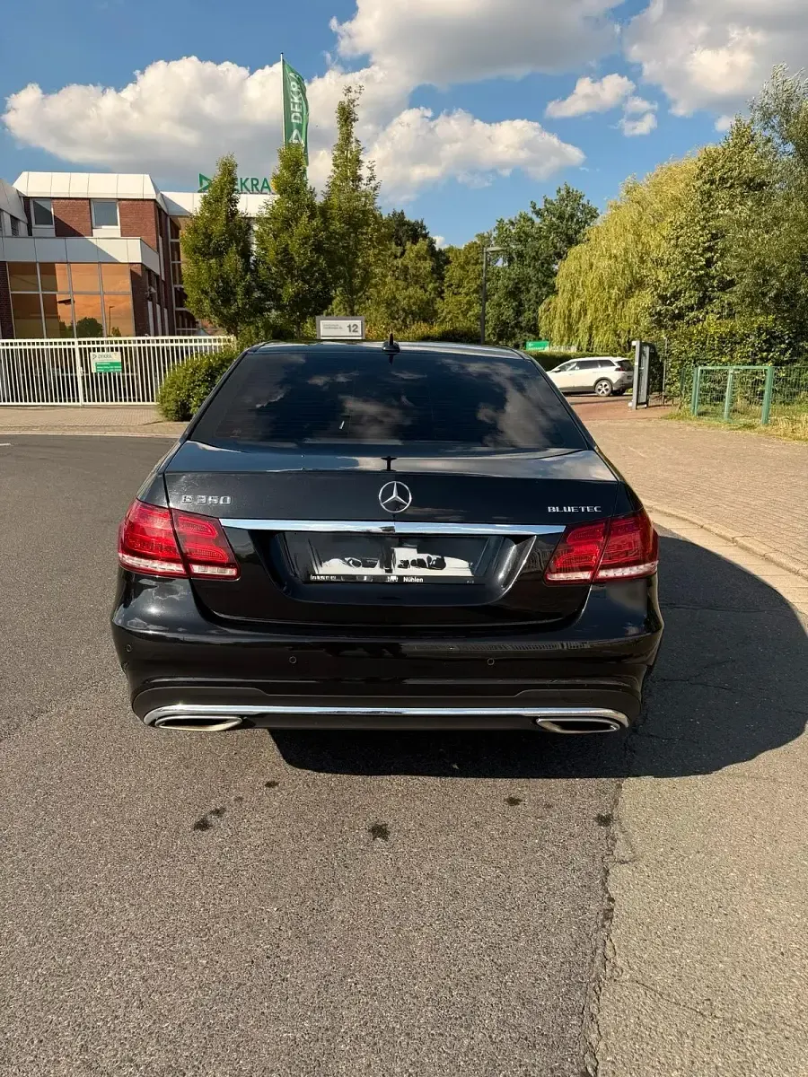 Gebraucht Mercedes E350 AMG 258 PS (189 kW) 2017 Schwarz Limousine