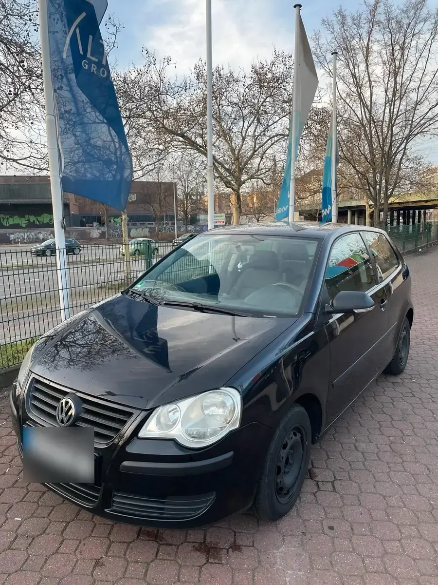 Gebraucht VW Polo 60 PS (44 kW) 2009 Schwarz Kleinwagen