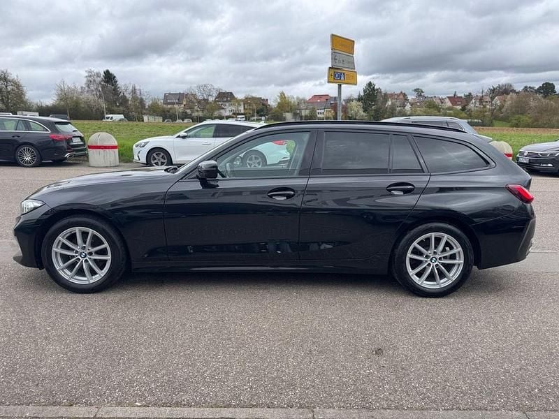 Gebraucht BMW 320 Shadowline 190 PS (139 kW) 2023 Schwarz Kombi