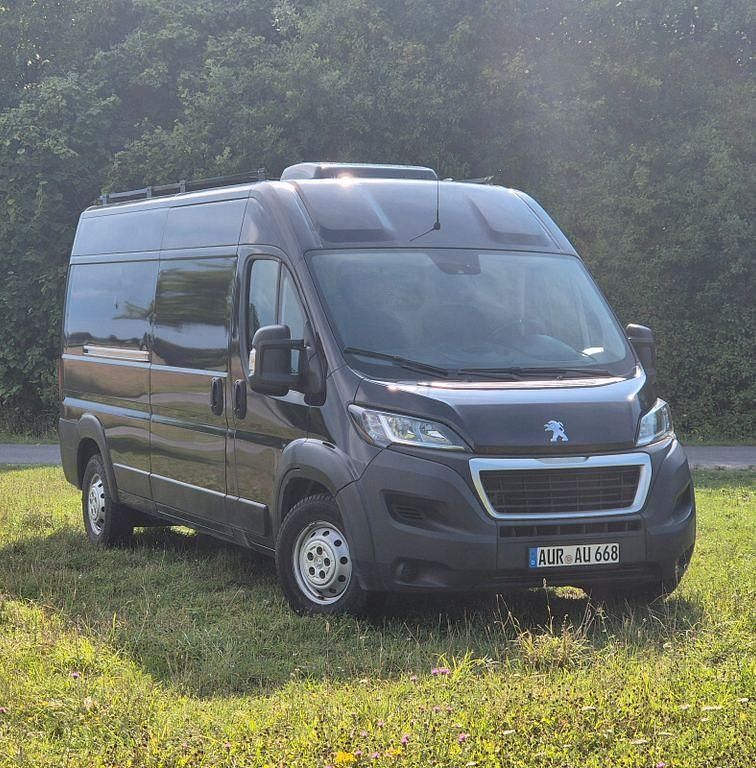 Schwarz Gebraucht 2018 Peugeot Boxer Van | 19.800 € (Etwas zu teuer) - Bild 1/4