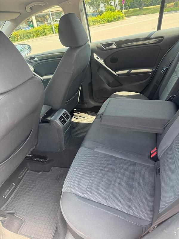 Gebraucht VW Golf VI 122 PS (89 kW) 2009 Grau Kleinwagen