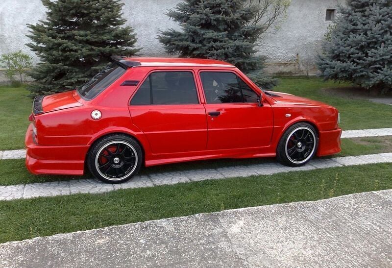 Orange Gebraucht 1988 Skoda 105 Limousine | 3.500 € - Bild 1/4