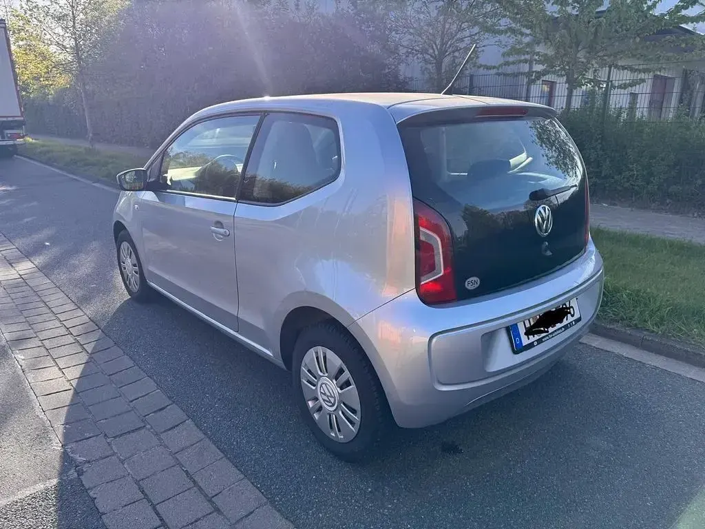 Second-hand VW up! move up! 60 CP (44 kW) 2016 Argintiu Hatchback