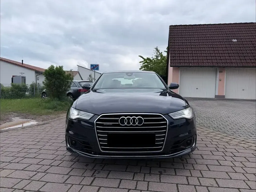 Gebraucht Audi A6 Sport 218 PS (160 kW) 2016 Blau Limousine