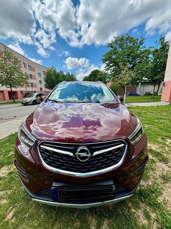 Rot Gebraucht 2018 Opel Mokka X Edition SUV | 16.600 € (Fairer Preis) - Bild 1/4