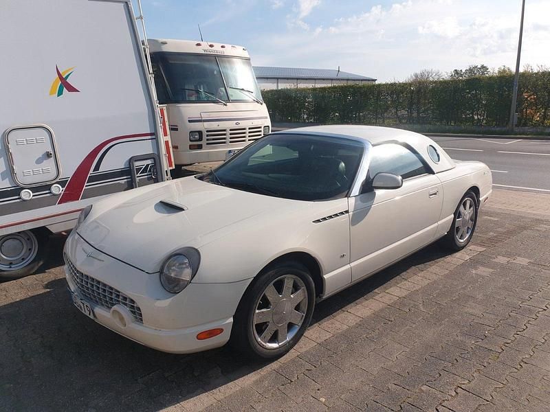 Usata Ford Thunderbird 284 CV (208 kW) 2004 Bianco Cabrio