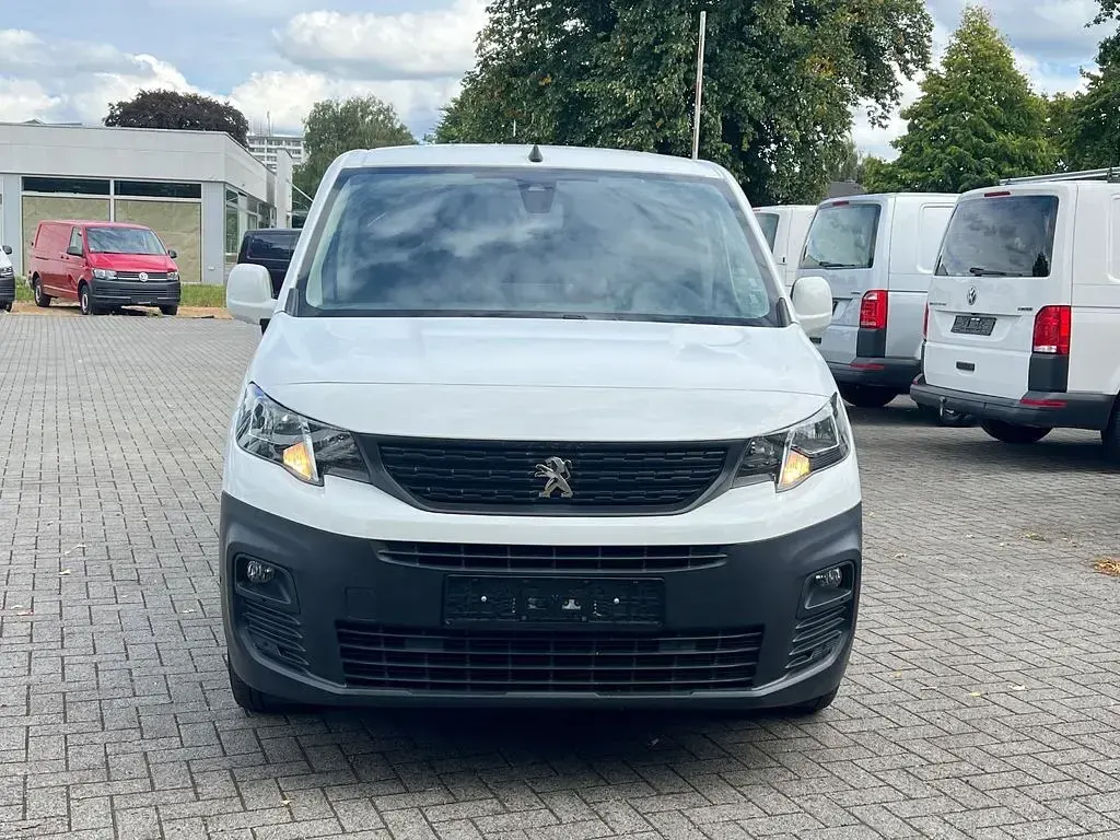 Gebraucht Peugeot Partner 131 PS (96 kW) 2019 Blanc banquise Van / Kleinbus