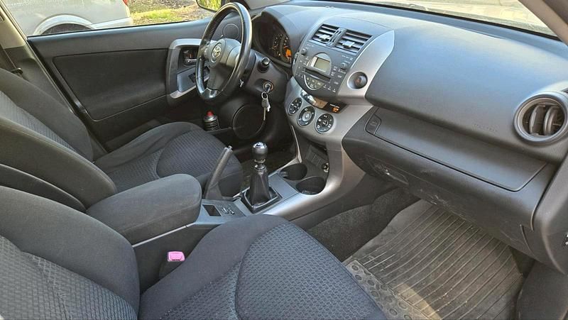 Gebraucht Toyota RAV4 177 PS (130 kW) 2007 Grau SUV