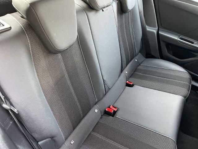 Gebraucht Opel Mokka Elegance 131 PS (96 kW) 2022 Kontrast grau/quarz silber SUV