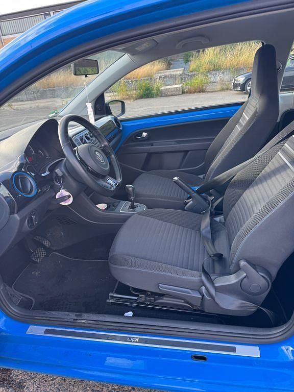 Blau Gebraucht 2014 VW up! Cup Kleinwagen | 7.600 € (Teuer) - Bild 1/4