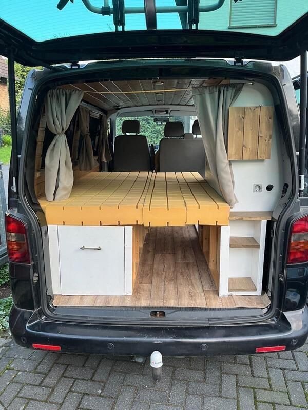 Schwarz Gebraucht 2008 VW T5 Van | 12.500 € (Teuer) - Bild 1/4