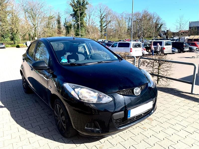 Second-hand Mazda 2 75 CP (55 kW) 2010 Negru Hatchback