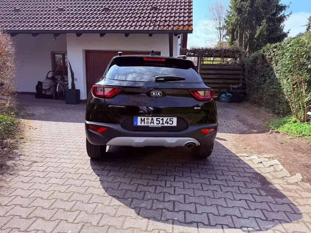 Gebraucht Kia Stonic Vision 101 PS (74 kW) 2019 Schwarz SUV