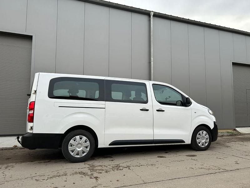 Weiß Gebraucht 2020 Citroën Spacetourer Van / Kleinbus | 11.500 € (Superpreis) - Bild 1/4