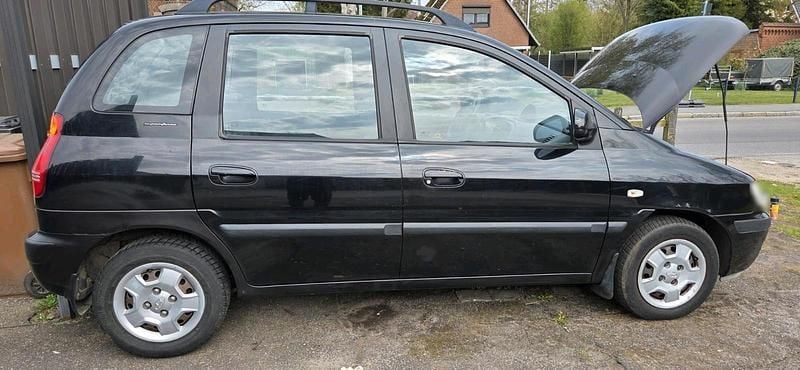 Gebraucht Hyundai Matrix 103 PS (75 kW) 2005 Schwarz Van / Kleinbus