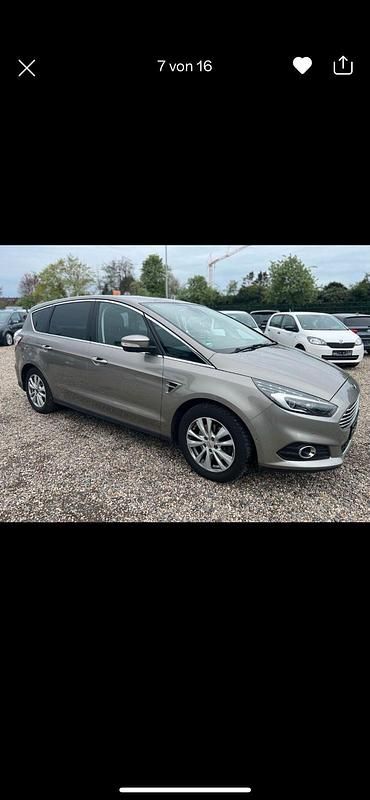 Silber Gebraucht 2016 Ford S-MAX S Van / Kleinbus | 14.650 € (Etwas zu teuer) - Bild 1/4