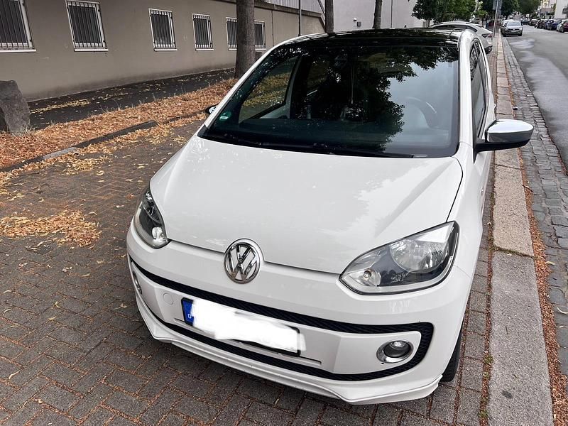 Weiß Gebraucht 2015 VW up! Kleinwagen | 8.900 € (Fairer Preis) - Bild 1/4