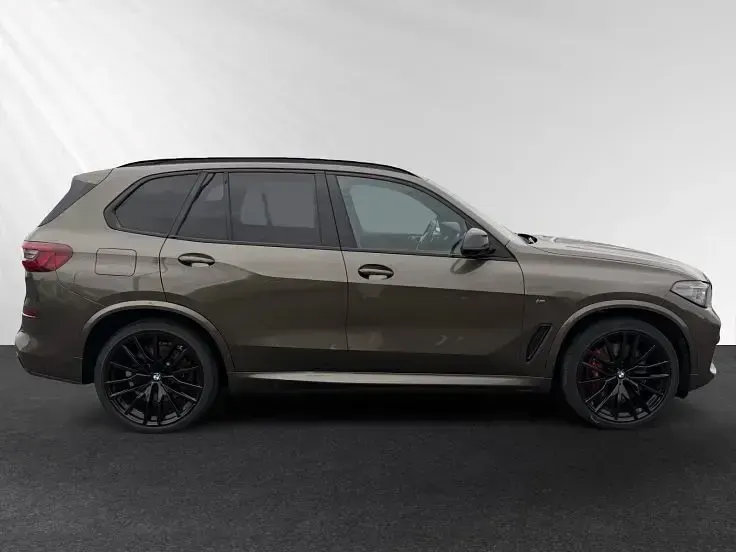Gebraucht BMW X5 Shadowline 530 PS (389 kW) 2023 Manhattan metallic SUV