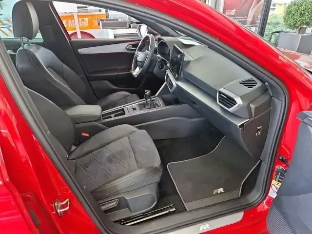Gebraucht Seat Leon ST Beats 150 PS (110 kW) 2023 Rot Kombi
