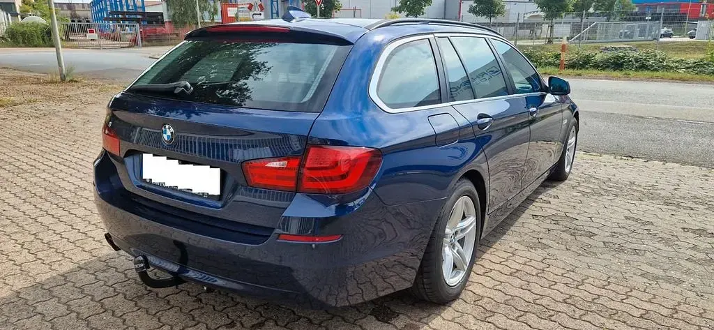 Gebraucht BMW 525 204 PS (150 kW) 2011 Blau Kombi