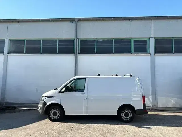 Gebraucht VW T6.1 110 PS (80 kW) 2020 Candyweiss Van