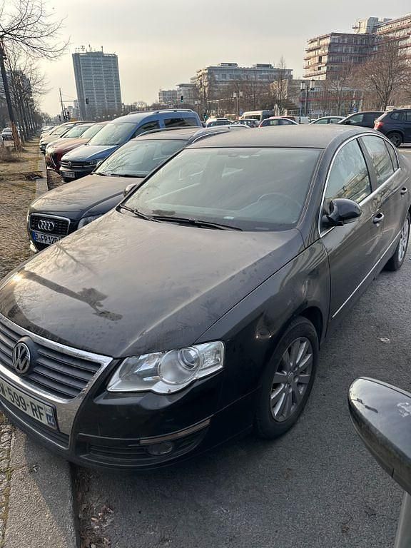 Gebraucht VW Passat 131 PS (96 kW) 2004 Schwarz Limousine
