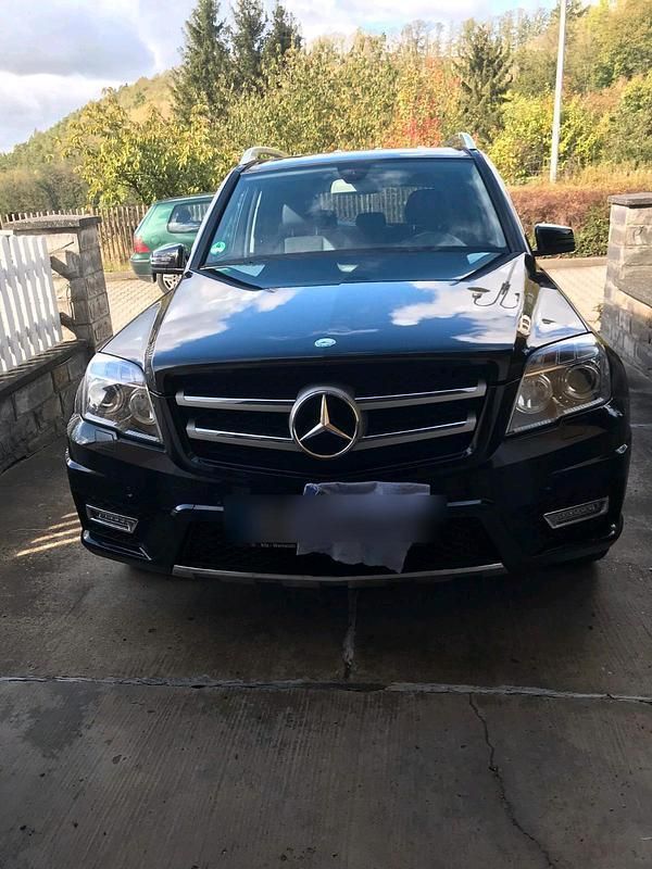 Schwarz Gebraucht 2010 Mercedes GLK350 SUV | 13.000 € (Teuer) - Bild 1/4